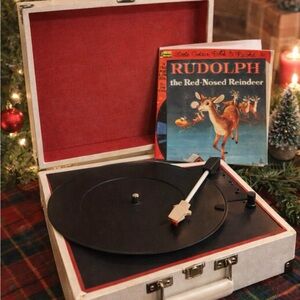 VTG BOOK & RPM Rudolph the Red Nosed Reindeer Little Golden Book & Record 1958